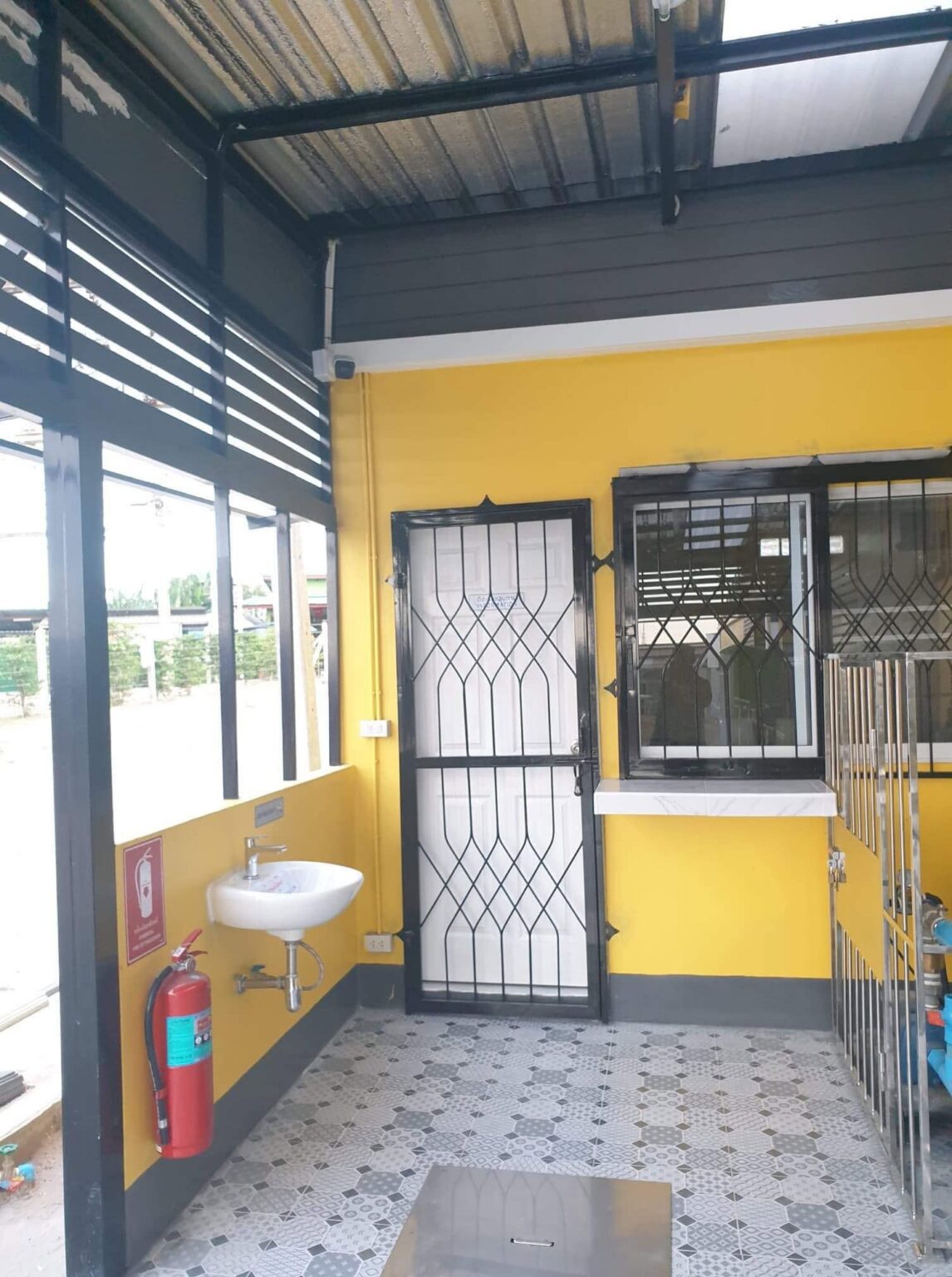 กล้องวงจรปิดภาพสี 24 ชม. หมู่บ้าน Yellow House บ่อวิน 4