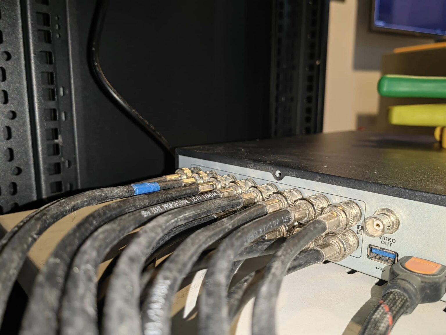 Wi-Fi ทุกห้องและจัดตู้ Rack โรงแรม Sirin Exclusive พัทยา 15